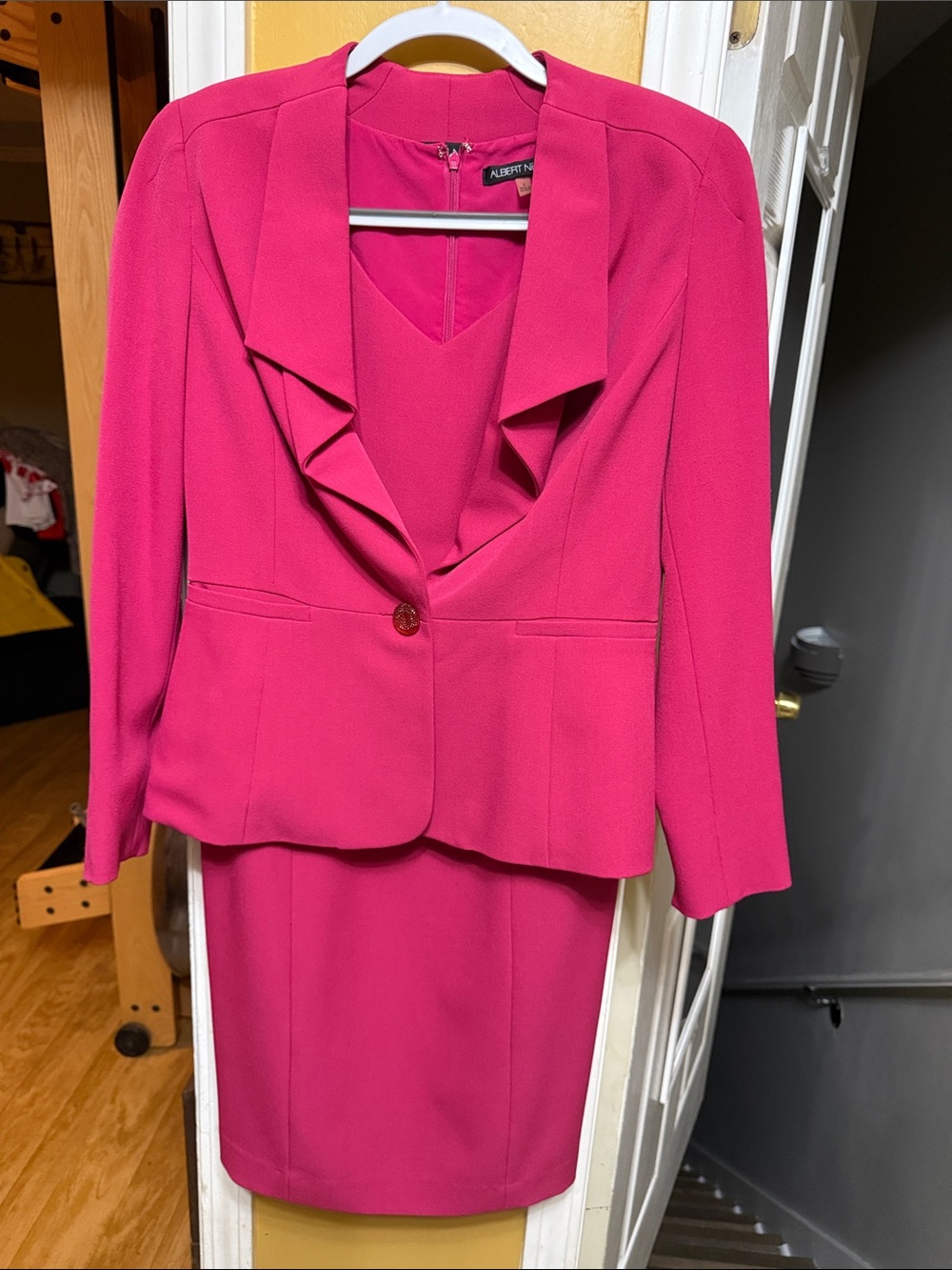 Albert Nipon Fuchsia Pink 2 Piece Dress Suit Size 4 Jacket and Sheath Dress